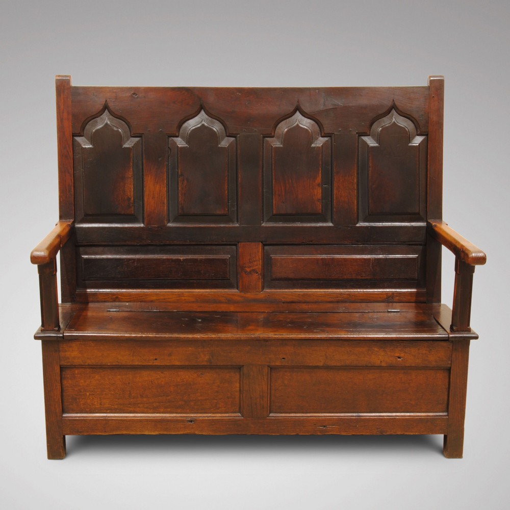 WONDERFUL 18TH CENTURY OAK BOX SETTLE