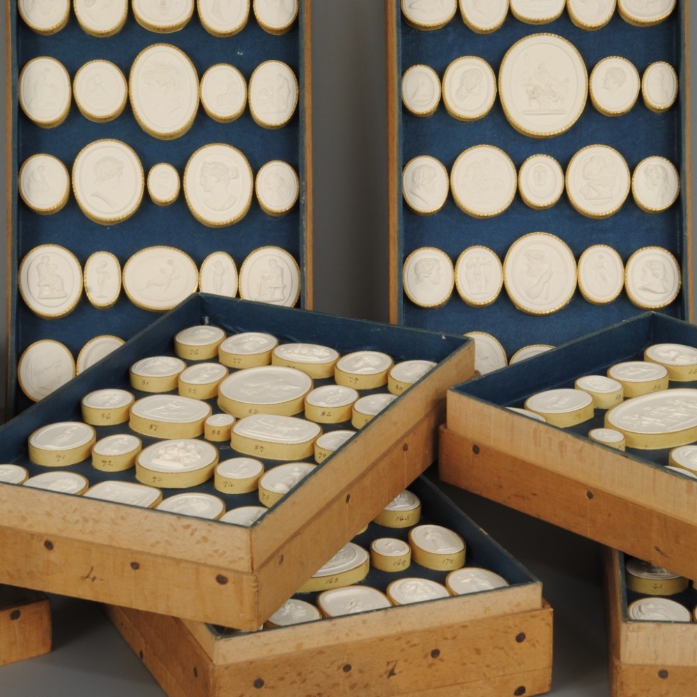 A RARE AND COMPLETE CASED SET OF PLASTER GRAND TOUR INTAGLIOS