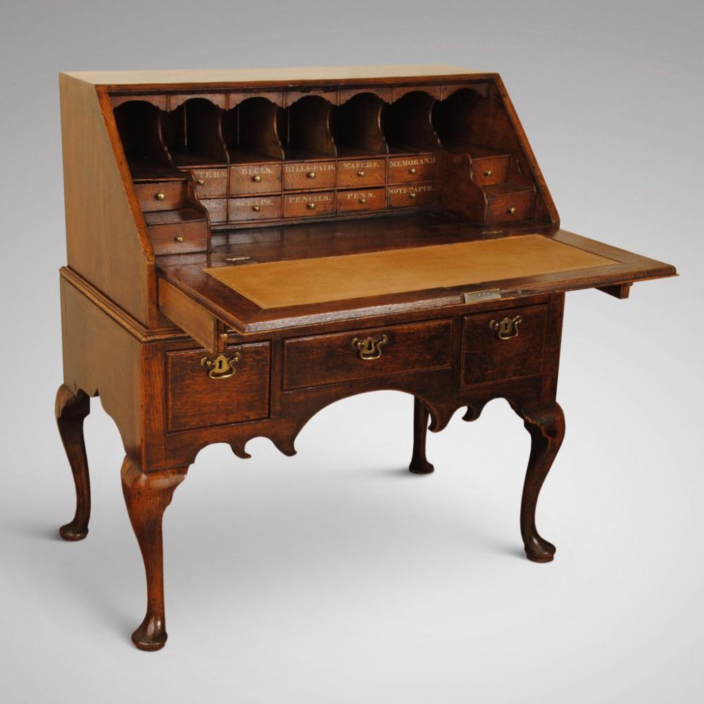 CHARMING 18TH CENTURY OAK BUREAU ON ORIGINAL CABRIOLE LEG STAND