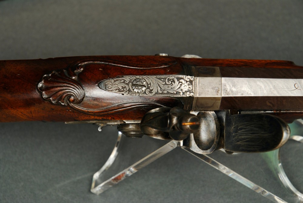 A FINE CASED PAIR OF FLINTLOCK PISTOLS BY TWIGG View IV