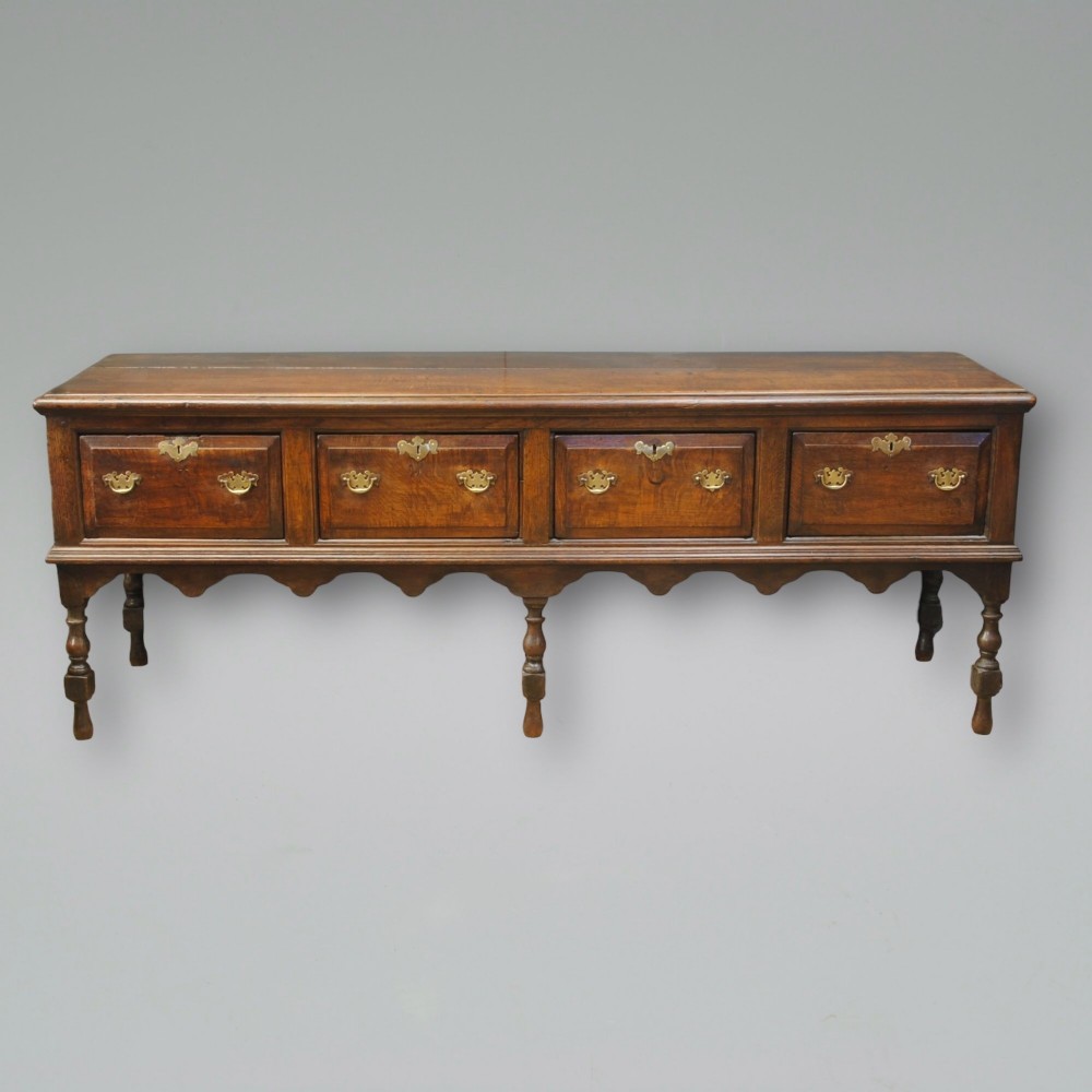 EARLY 18TH CENTURY BLOCK FRONT DRESSER BASE