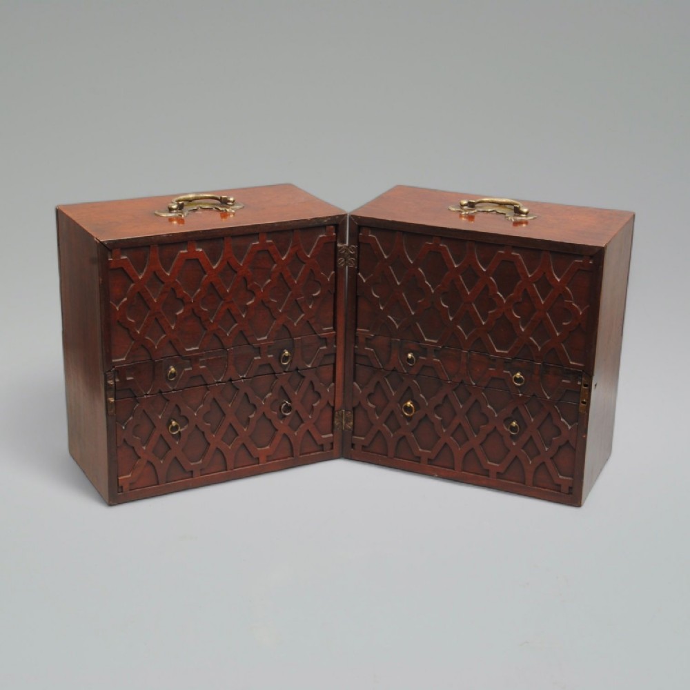 CHIPPENDALE PERIOD MAHOGANY MEDICAL BOX