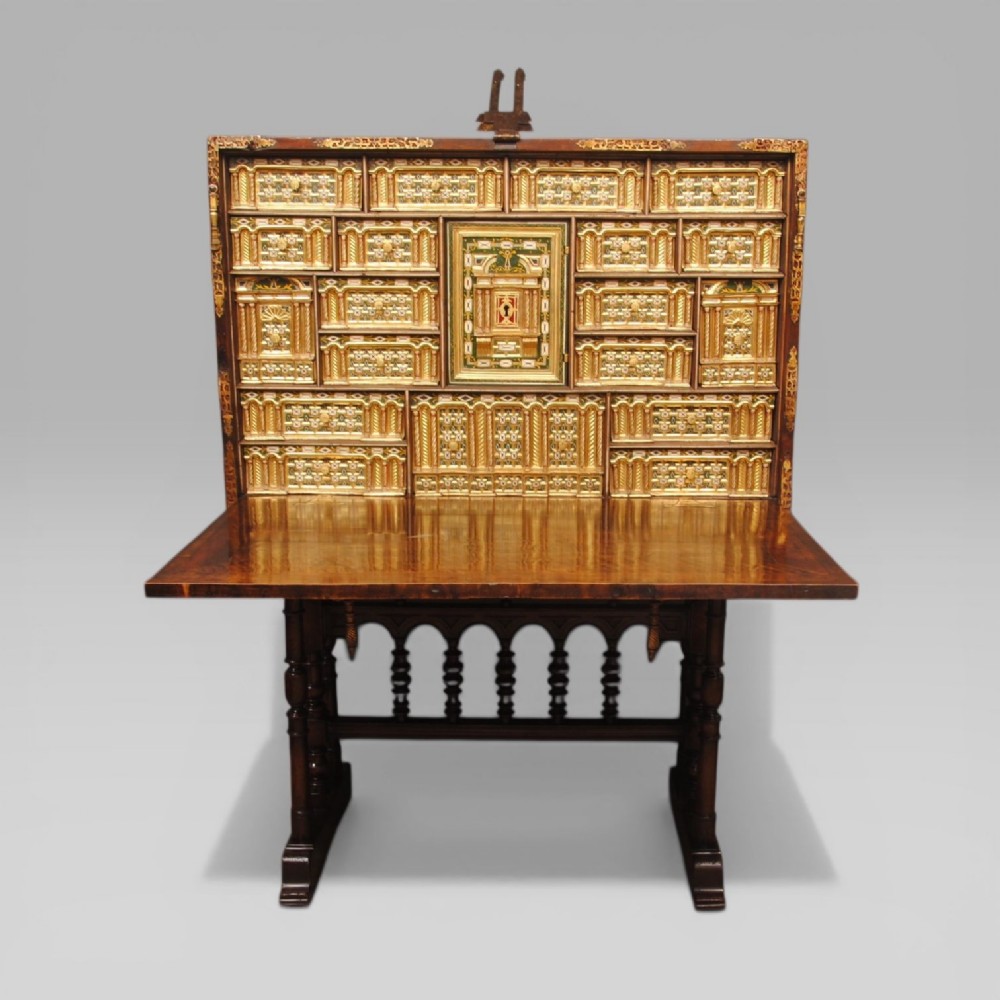 A LATE 17TH CENTURY SPANISH VARGUENO