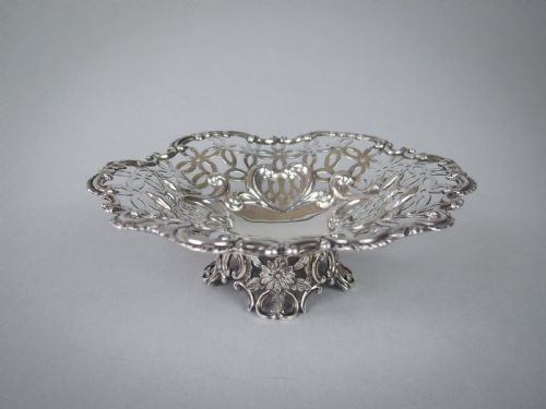 Sterling Silver Bon Bon Dish by Elkington & Co, London, 1895.