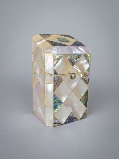19th Century Mother of Pearl Necessaire / Sewing Set