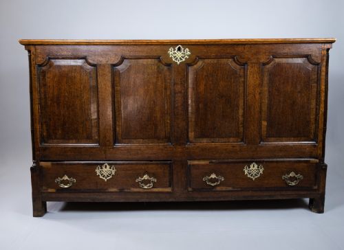 Large 18th Century Georgian Oak Mule Chest