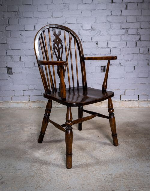 fig 1. Oak & Elm Prince Of Wales Feathers Windsor Chair, c.1860.
