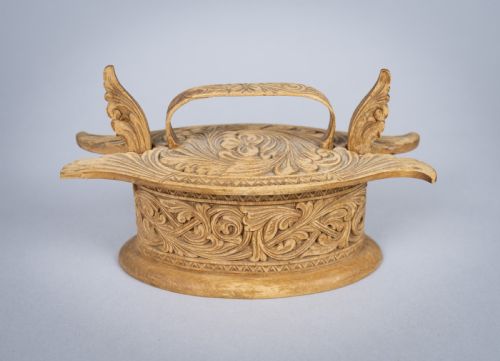 Intricate Norwegian Small Oval Tine Box, C.1920.