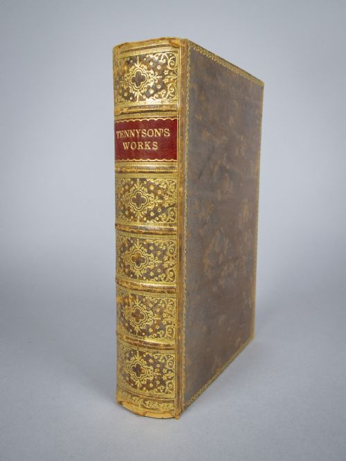 1919 the Works of Alfred Lord Tennyson in One Volume. Fine Binding.