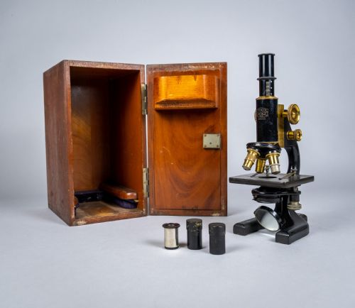 Spencer, Buffalo, USA Monocular Microscope with Lenses & Fitted Case, C.1920s.