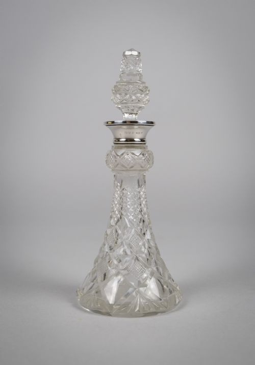 Sterling Silver & Cut Glass Scent Bottle by Wolfsky & Co, London, 1924.