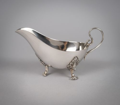 James Dixon & Sons Sterling Silver Sauce Boat - Sheffield, 1935.