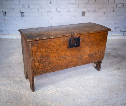 Charles II 17th Century Six Plank Oak Coffer / Chest, C.1650