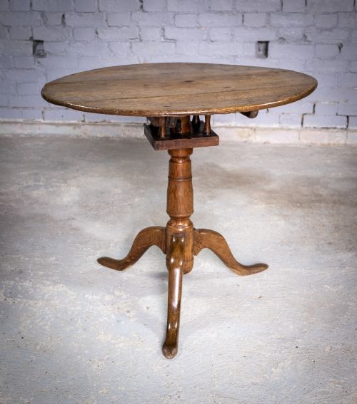 George II Provincial Oak Bird Cage Tilt Top Table, C.1740.