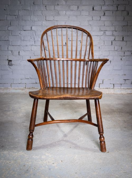Georgian Saddle Seated Bow Back Windsor Chair, C.1800.