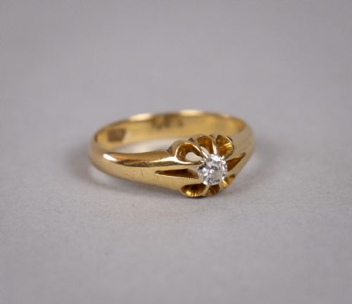 Victorian 18 Carat Gold & Diamond Gypsy Ring. Size R.