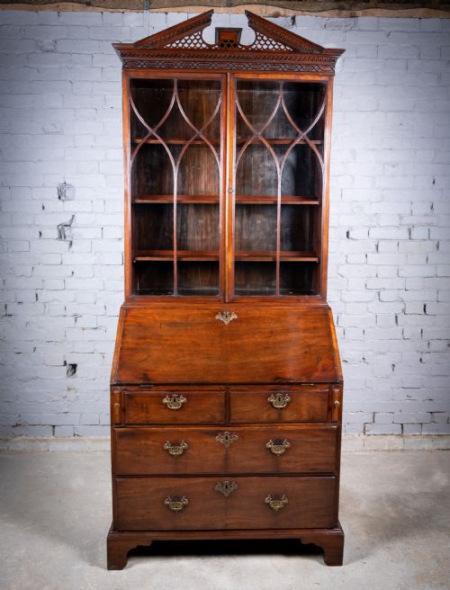 FINE GEORGE II CHIPPENDALE PERIOD BUREAU BOOKCASE WITH BRAMAH LOCK - ADDITIONAL PHOTO 2