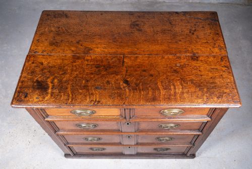 GEORGE III COUNTRY OAK CHEST OF DRAWERS - ADDITIONAL PHOTO 8
