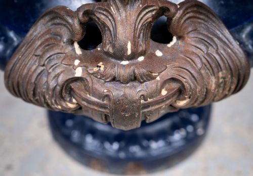 FRENCH ALFRED CORNEAU BLUE ENAMEL CAST IRON URN WITH GRIFFIN HANDLES - ADDITIONAL PHOTO 7