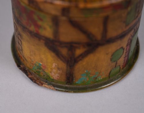 FOLK ART 'THATCHED COTTAGE' POLYCHROME TREEN STRING BOX - ADDITIONAL PHOTO 7