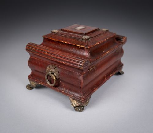 REGENCY RED LEATHER BRASS WORKBOX WITH SECRET COMPARTMENT - ADDITIONAL PHOTO 10