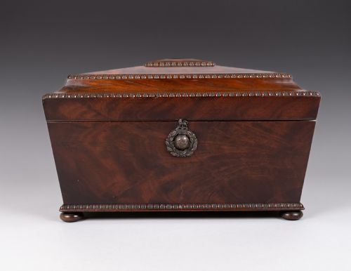 LARGE REGENCY ROSEWOOD TEA CADDY WITH FITTED INTERIOR AND ROYAL MARINE BADGES - ADDITIONAL PHOTO 4
