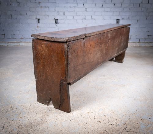 EARLY 17TH CENTURY OAK SIX PLANK NARROW CHEST COFFER - ADDITIONAL PHOTO 9