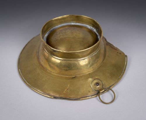 RARE 18TH CENTURY BRASS BARBER'S BLEEDING BOWL - ADDITIONAL PHOTO 8