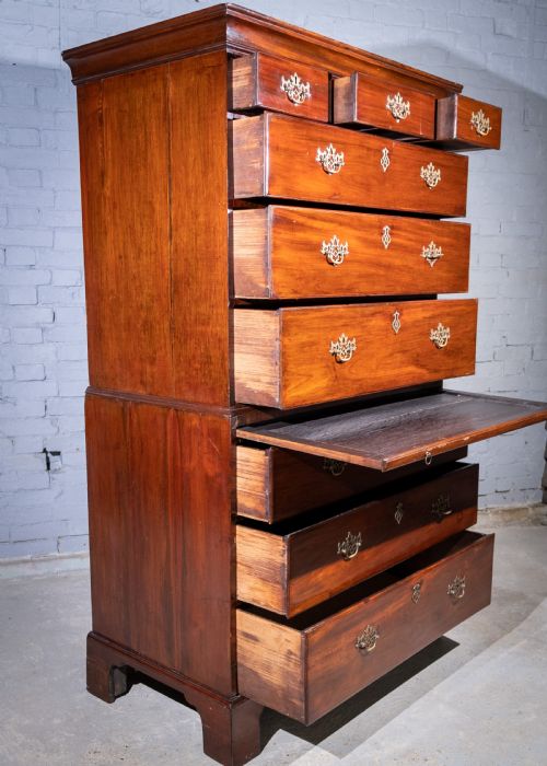 GEORGE III MAHOGANY TALLBOY CHEST ON CHEST WITH BRUSHING SLIDE - ADDITIONAL PHOTO 4