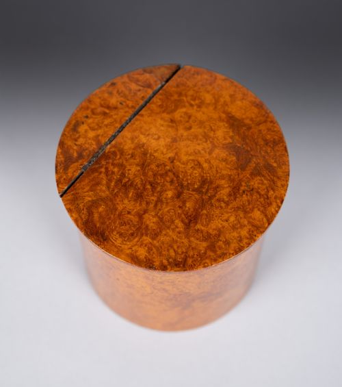 19TH CENTURY BURR WALNUT CYLINDRICAL TEA CADDY - ADDITIONAL PHOTO 9