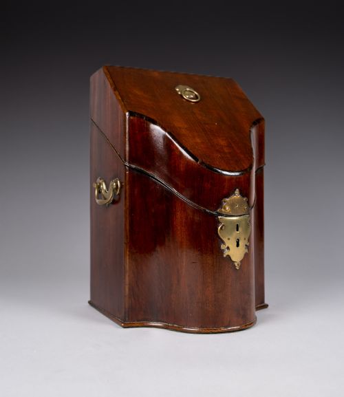george iii mahogany serpentine front knife box - CATEGORY: ANTIQUE BOXES - DATED GEORGIAN