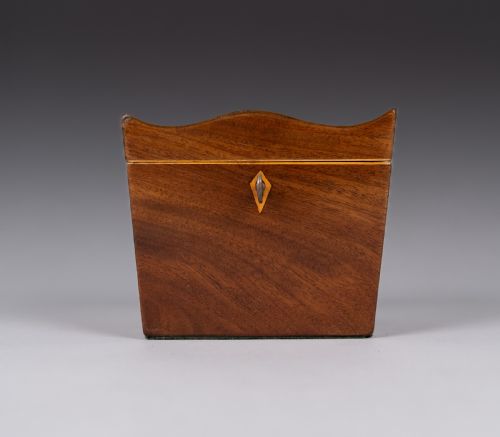 GEORGE III MAHOGANY SERPENTINE TOP TEA CADDY C1790 - ADDITIONAL PHOTO 1