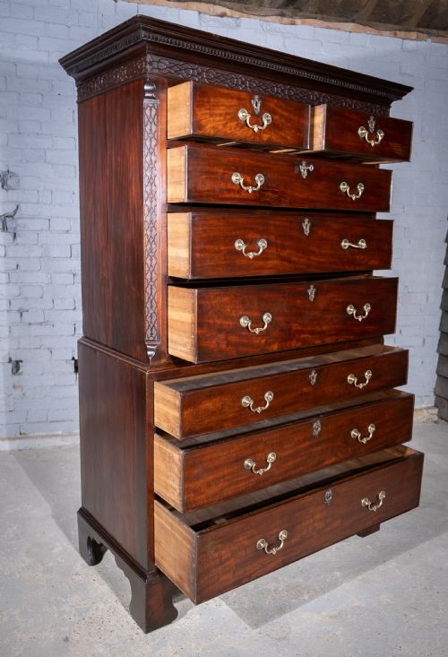 GEORGE III CHIPPENDALE PERIOD MAHOGANY CHEST ON CHEST TALLBOY - ADDITIONAL PHOTO 3