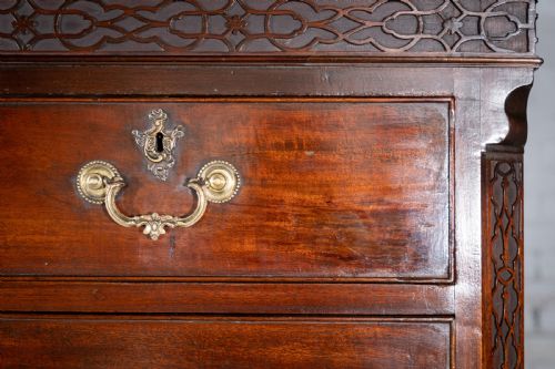 GEORGE III CHIPPENDALE PERIOD MAHOGANY CHEST ON CHEST TALLBOY - ADDITIONAL PHOTO 8