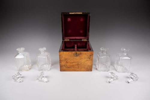 LARGE VICTORIAN WALNUT DECANTER BOX - ADDITIONAL PHOTO 6