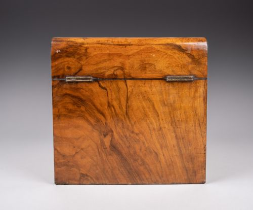 LARGE VICTORIAN WALNUT DECANTER BOX - ADDITIONAL PHOTO 11