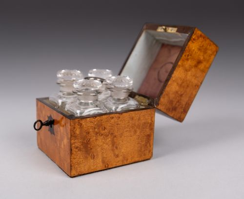 VICTORIAN BIRDS EYE MAPLE MINIATURE SCENT BOTTLE BOX CASKET - ADDITIONAL PHOTO 7