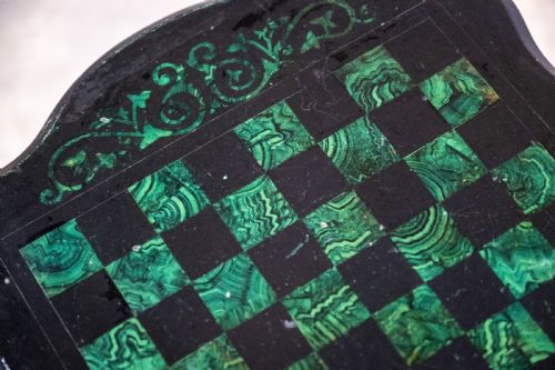 19TH CENTURY OAK MALACHITE CHESS TABLE - ADDITIONAL PHOTO 7