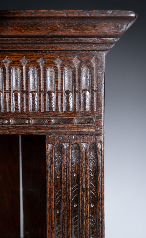 LATE 17TH CENTURY DUTCH OAK HANGING CUPBOARD - ADDITIONAL PHOTO 5