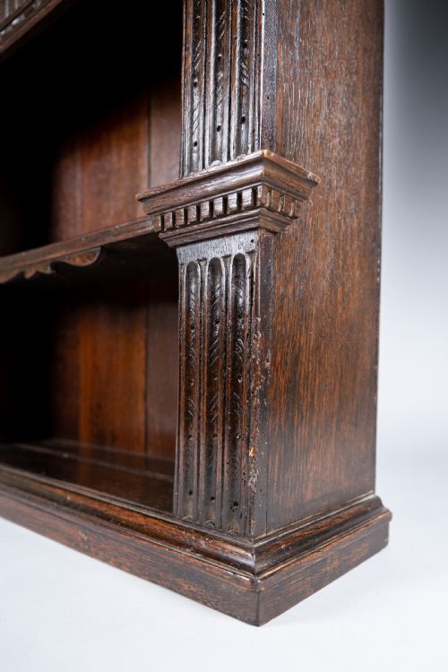 LATE 17TH CENTURY DUTCH OAK HANGING CUPBOARD - ADDITIONAL PHOTO 8