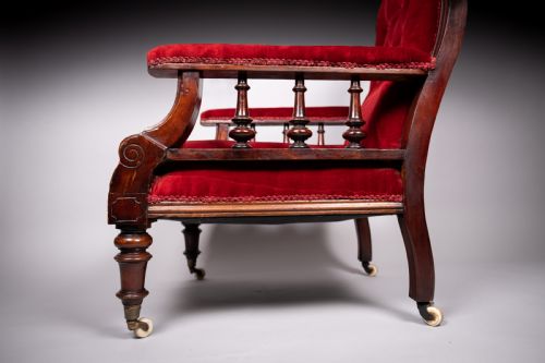 19TH CENTURY MAHOGANY READING LIBRARY CHAIR - ADDITIONAL PHOTO 3