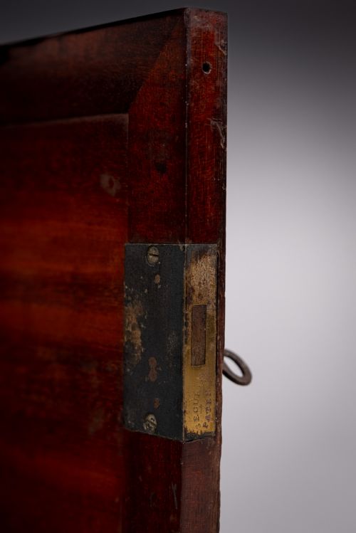 19TH CENTURY MAHOGANY APOTHECARY CABINET WITH KEY - ADDITIONAL PHOTO 5