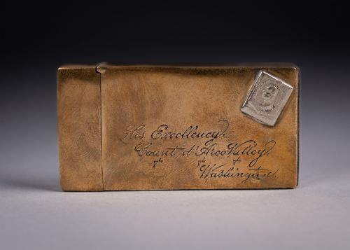 EARLY 20TH CENTURY 900 SILVER GILT 'LETTER' VESTA - ADDITIONAL PHOTO 1