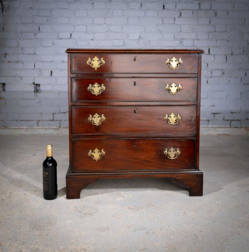 DIMINUTIVE SMALL GEORGIAN CHEST OF DRAWERS C1760 - ADDITIONAL PHOTO 9