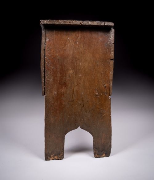 17TH CENTURY OAK SIX PLANK COFFER - ADDITIONAL PHOTO 11