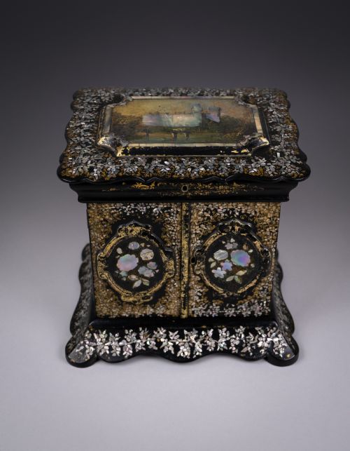 FINE MOTHER OF PEARL ABALONE EBONISED PAPIERMACHE JEWELLERY CABINET C1850 - ADDITIONAL PHOTO 1