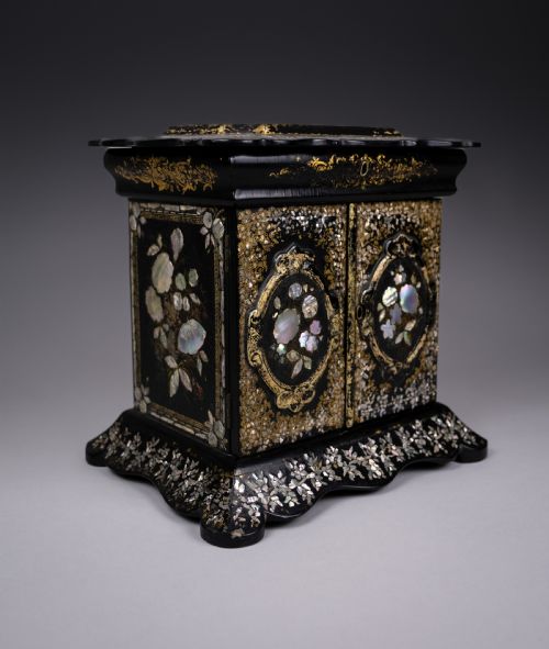 FINE MOTHER OF PEARL ABALONE EBONISED PAPIERMACHE JEWELLERY CABINET C1850 - ADDITIONAL PHOTO 2