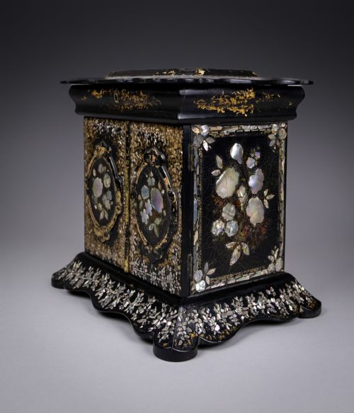FINE MOTHER OF PEARL ABALONE EBONISED PAPIERMACHE JEWELLERY CABINET C1850 - ADDITIONAL PHOTO 5