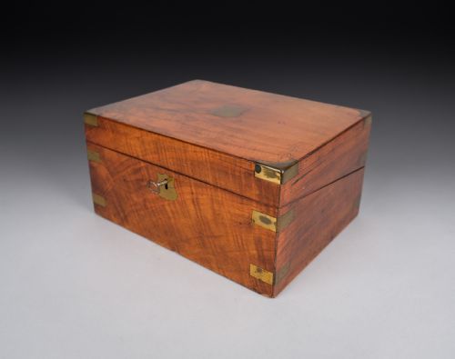 VICTORIAN WALNUT BRASS WRITING SLOPE - ADDITIONAL PHOTO 11