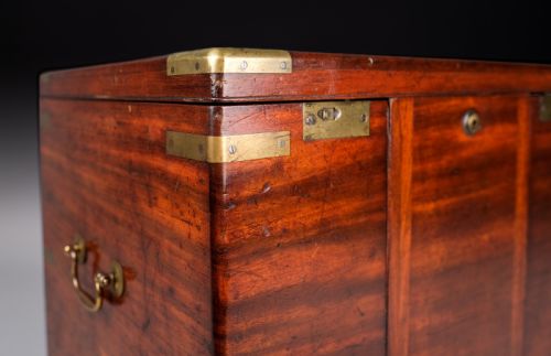 UNUSUAL 19TH CENTURY MAHOGANY CAMPAIGN BOX CHEST - ADDITIONAL PHOTO 9